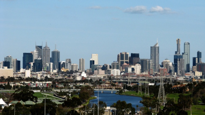 Melbourne skyline by Klomiz