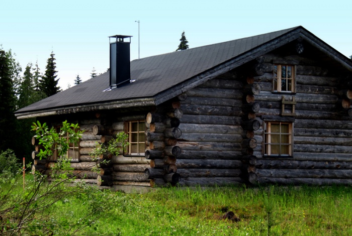 Log cabin by Heather Sunderland