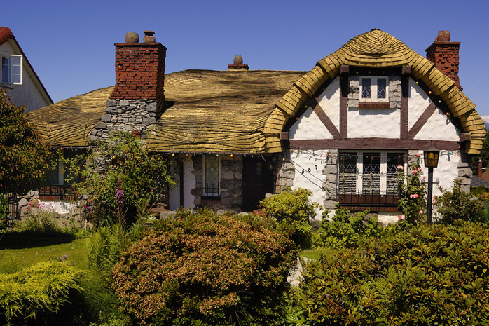 587 West King Edward Vancouver Hobbit House